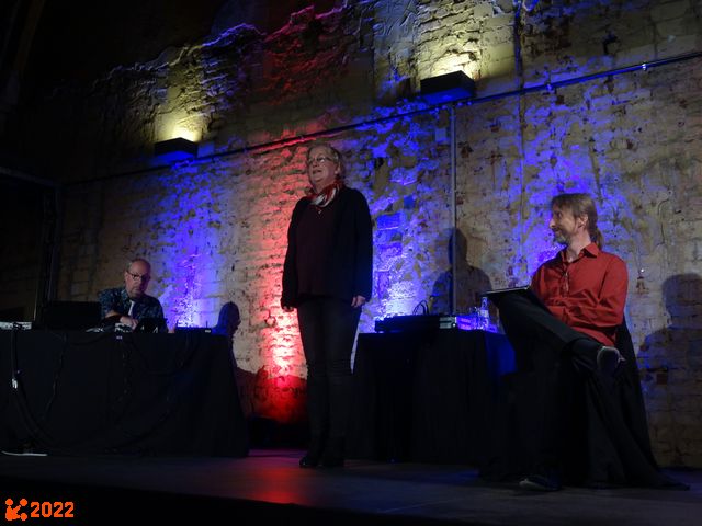 Begr&uuml;&szlig;ung